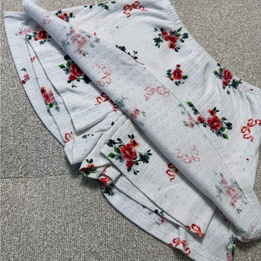 Lisa Says Gah Rose Print Pointelle Mini Darcy Skort | Size XS - Picture 4 of 6